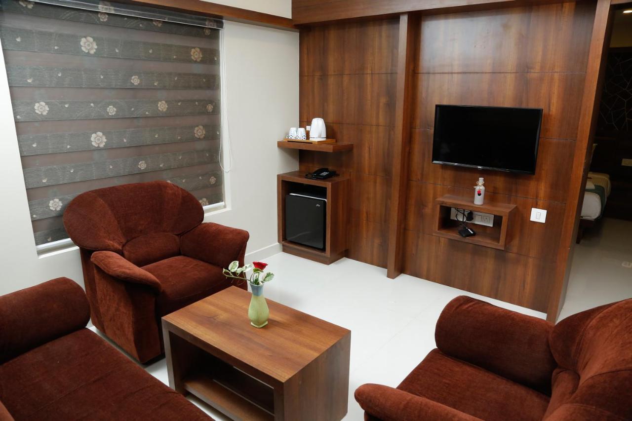 Hotel Crystals Cove Thekkady Ngoại thất bức ảnh