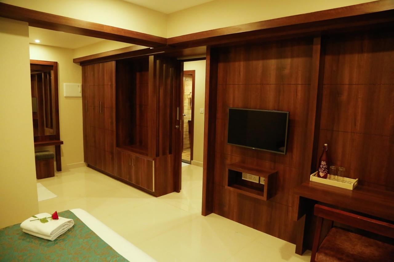 Hotel Crystals Cove Thekkady Ngoại thất bức ảnh