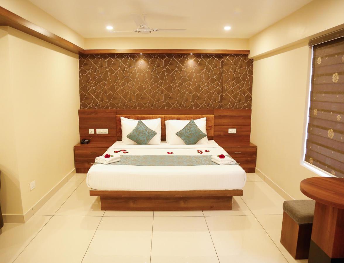 Hotel Crystals Cove Thekkady Ngoại thất bức ảnh